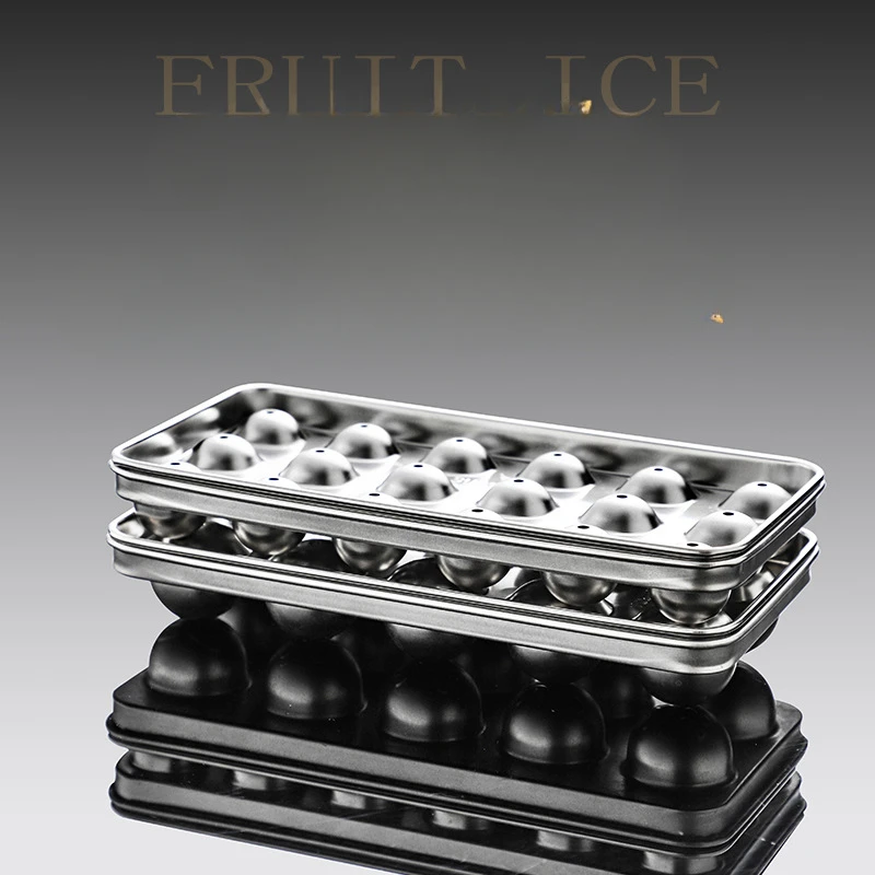 Moule à glaçons en acier inoxy - Ice Mold Sphere avis et prix